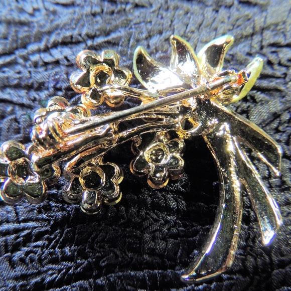 💐💐 Vintage Flower Bouquet Brooch 💐💐 - Picture 2 of 2